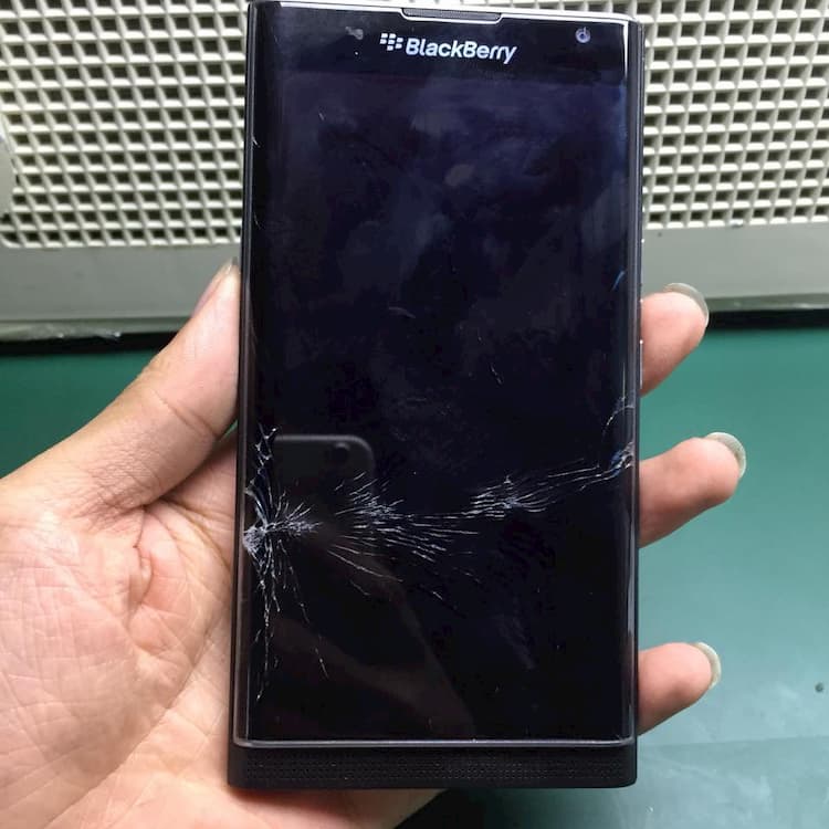 Thay kính blackberry priv