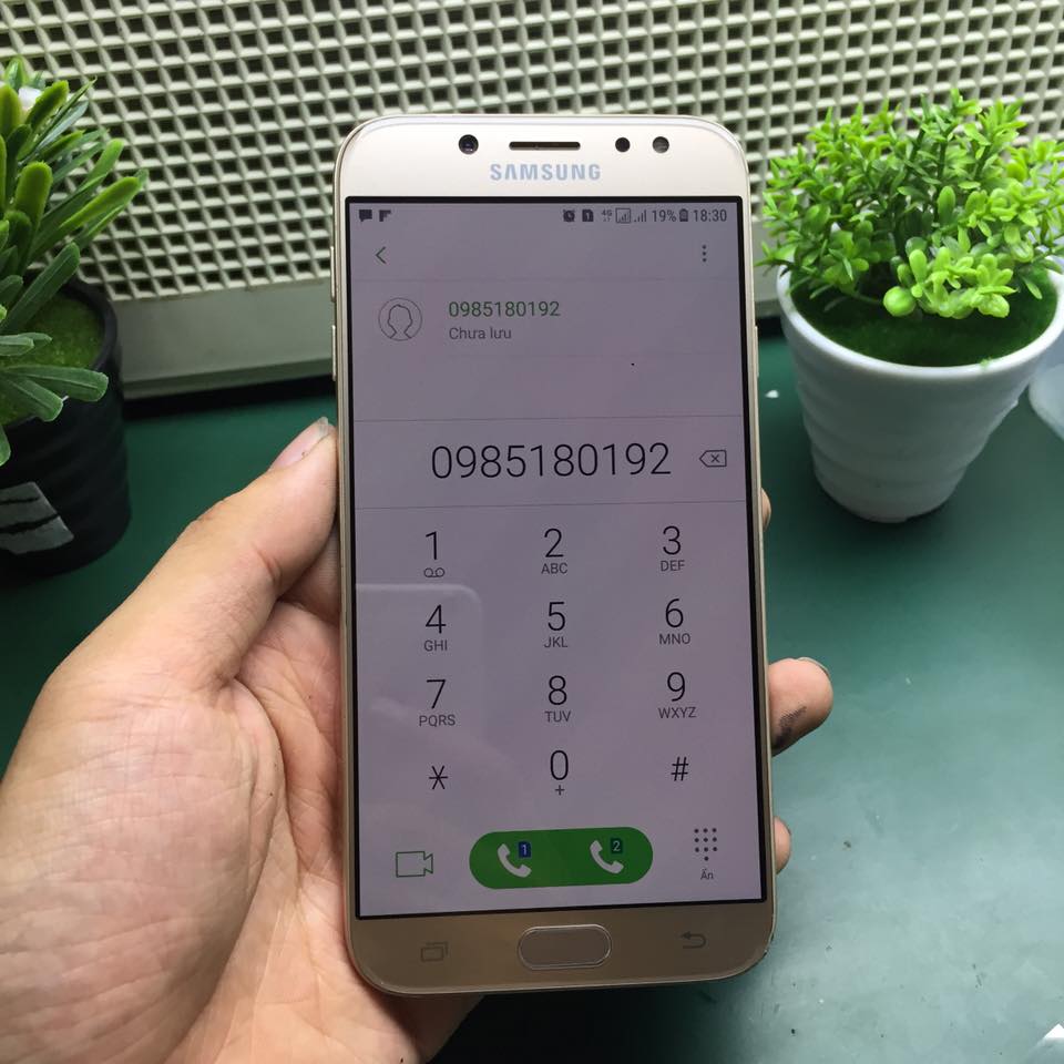 Thay mặt kính j7 pro